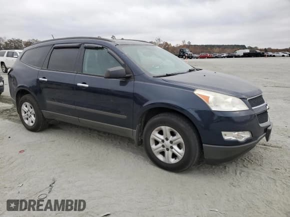 ✅ 2010 Chevrolet Traverse LS • VIN: 1GNLVEED6AJ222052 • Lot: 91653015. Wystawiony na Copart z przebiegiem 152 916 mil. Bezpłatny archiwum sprzedaży aukcyjnych z USA i szczegółowy raport historii pojazdu na DreamBid. Zdjęcie 4.