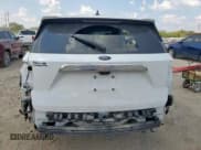 ✅ 2021 Ford Explorer • VIN: 1FMSK7BH1MGA82425 • Lot: 80904665. Wystawiony na Copart z przebiegiem 65 723 mil. Bezpłatny archiwum sprzedaży aukcyjnych z USA i szczegółowy raport historii pojazdu na DreamBid. Zdjęcie 6.