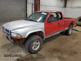 ✅ 1999 Dodge Dakota SLT • VIN: 1B7GG22Y0XS261488 • Lot: 68337215. Wystawiony na Copart z przebiegiem Nie podano. Bezpłatny archiwum sprzedaży aukcyjnych z USA i szczegółowy raport historii pojazdu na DreamBid. Zdjęcie 1.