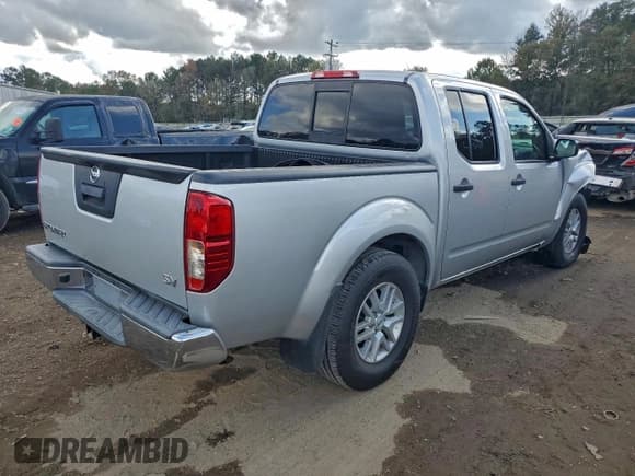 ✅ 2019 Nissan Frontier SV • VIN: 1N6AD0ER4KN705550 • Lot: 94117325. Listed on Copart with 107,886 mi. Free auction sales archive from the USA and detailed vehicle history report at DreamBid. Image 3.