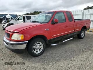 ✅ 1998 Ford F-150 • VIN: 2FTZX1729WCA55063 • Lot: 81871435. Listed on Copart with 229,574 mi. Free auction sales archive from the USA and detailed vehicle history report at DreamBid. Image 1.