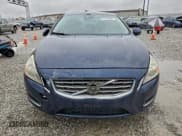 ✅ 2012 Volvo S60 T5 • VIN: YV1622FS5C2131338 • Lot: 93135485. Wystawiony na Copart z przebiegiem 200 978 mil. Bezpłatny archiwum sprzedaży aukcyjnych z USA i szczegółowy raport historii pojazdu na DreamBid. Zdjęcie 5.