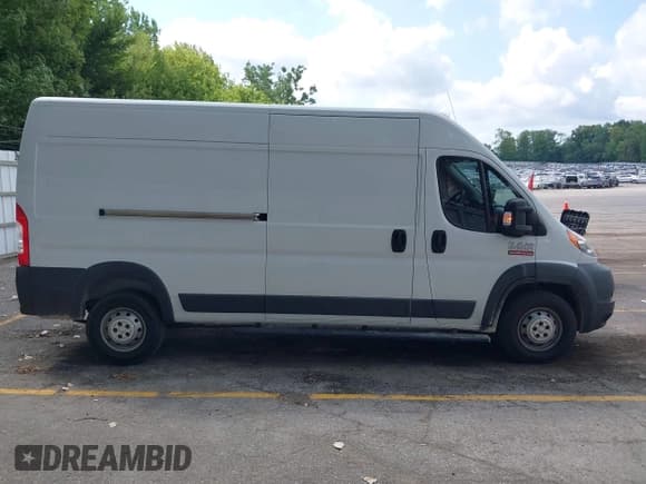 ✅ 2016 Ram ProMaster Cargo • VIN: 3C6TRVDG4GE108914 • Lot: 42961462. Wystawiony na IAAI z przebiegiem 482 550 mil. Bezpłatny archiwum sprzedaży aukcyjnych z USA i szczegółowy raport historii pojazdu na DreamBid. Zdjęcie 13.