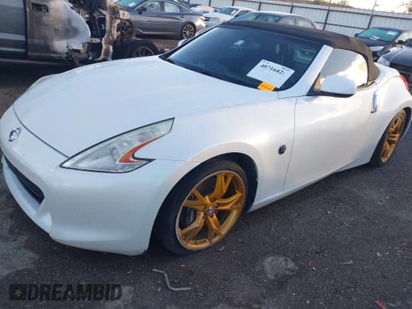 ✅ 2010 Nissan 370Z Touring • VIN: JN1AZ4FH5AM301858 • Lot: 40716825. Wystawiony na IAAI z przebiegiem 79 234 mil. Bezpłatny archiwum sprzedaży aukcyjnych z USA i szczegółowy raport historii pojazdu na DreamBid. Zdjęcie 17.