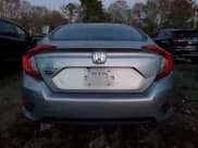 ✅ 2018 Honda Civic LX • VIN: 2HGFC2F5XJH598063 • Лот: 92181965. Опубликован ранее на Copart с пробегом 122 959 миль. Бесплатный доступ к архиву аукционных продаж из США и подробный отчёт об истории автомобиля на DreamBid. Изображение 6.
