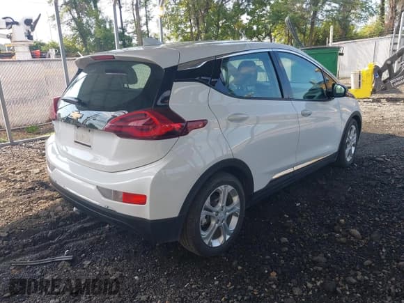 ✅ 2020 Chevrolet Bolt EV LT • VIN: 1G1FW6S00L4108858 • Lot: 43146320. Listed on IAAI with 14,973 mi. Free auction sales archive from the USA and detailed vehicle history report at DreamBid. Image 4.