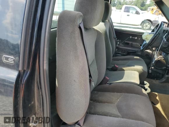 ✅ 2005 Chevrolet Silverado 1500 Work Truck • VIN: 1GCEC14V15Z195196 • Lot: 63242455. Listed on Copart with 260,121 mi. Free auction sales archive from the USA and detailed vehicle history report at DreamBid. Image 10.