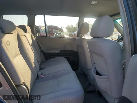 ✅ 2006 Toyota Highlander • VIN: JTEDW21A460006763 • Lot: 71561635. Listed on Copart with 218,628 mi. Free auction sales archive from the USA and detailed vehicle history report at DreamBid. Image 11.