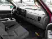 ✅ 2011 Chevrolet Silverado 1500 LS • VIN: 1GCRKREA6BZ115093 • Lot: 42650886. Wystawiony na IAAI z przebiegiem 147 934 mil mil. Skorzystaj z bezpłatnego archiwum sprzedaży aukcyjnych z USA i zobacz szczegółowy raport historii pojazdu na DreamBid. Zdjęcie 5.