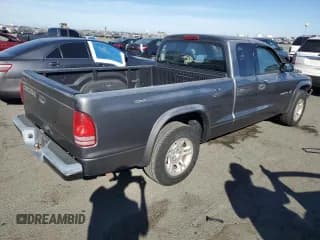 ✅ 2002 Dodge Dakota • VIN: 1B7GL12X02S577219 • Lot: 77067374. Wystawiony na Copart z przebiegiem 181 351 mil. Bezpłatny archiwum sprzedaży aukcyjnych z USA i szczegółowy raport historii pojazdu na DreamBid. Zdjęcie 3.