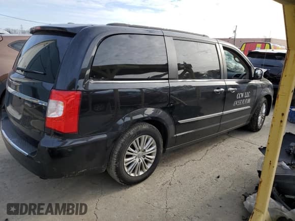 ✅ 2015 Chrysler Town & Country Touring L • VIN: 2C4RC1CG3FR728312 • Lot: 83452204. Wystawiony na Copart z przebiegiem 136 098 mil. Bezpłatny archiwum sprzedaży aukcyjnych z USA i szczegółowy raport historii pojazdu na DreamBid. Zdjęcie 3.