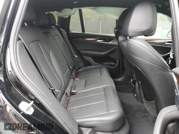 ✅ 2018 BMW X3 xDrive30i • VIN: 5UXTR9C55JLC74150 • Lot: 86615175. Wystawiony na Copart z przebiegiem Nie podano. Bezpłatny archiwum sprzedaży aukcyjnych z USA i szczegółowy raport historii pojazdu na DreamBid. Zdjęcie 11.