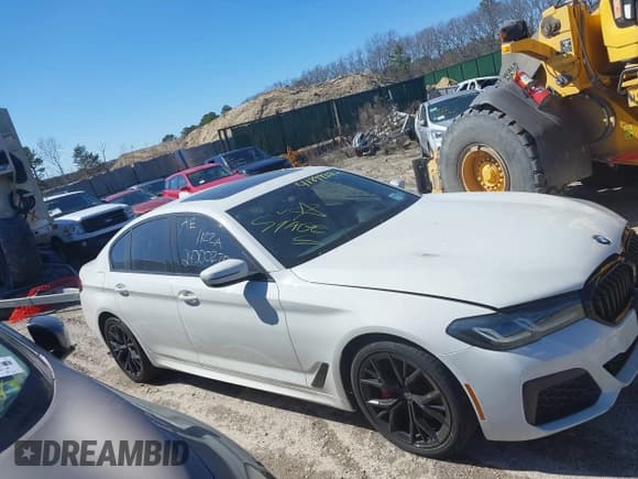 ✅ 2021 BMW 5 Series 530i xDrive • VIN: WBA13BJ08MCF53425 • Lot: 41899869. Listed on IAAI with Not provided. Free auction sales archive from the USA and detailed vehicle history report at DreamBid. Image 11.