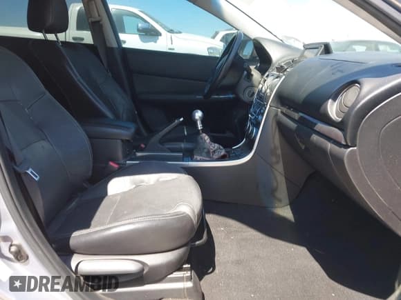 ✅ 2006 Mazda 6 Sport Mazdaspeed • VIN: JM1GG12L161102255 • Lot: 42641317. Wystawiony na IAAI z przebiegiem 159 786 mil. Bezpłatny archiwum sprzedaży aukcyjnych z USA i szczegółowy raport historii pojazdu na DreamBid. Zdjęcie 5.