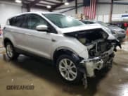 ✅ 2017 Ford Escape SE • VIN: 1FMCU9G94HUC52795 • Lot: 48213355. Wystawiony na Copart z przebiegiem Nie podano. Bezpłatny archiwum sprzedaży aukcyjnych z USA i szczegółowy raport historii pojazdu na DreamBid. Zdjęcie 4.
