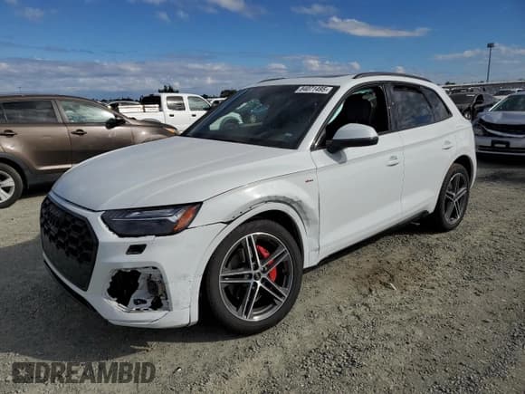 ✅ 2025 Audi Q5 Prestige • VIN: WA1F2AFY0S2004204 • Lot: 84071495. Wystawiony na Copart z przebiegiem Nie podano. Bezpłatny archiwum sprzedaży aukcyjnych z USA i szczegółowy raport historii pojazdu na DreamBid. Zdjęcie 1.