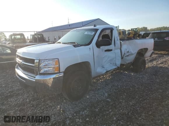 ✅ 2007 Chevrolet Silverado 2500HD Work Truck • VIN: 1GCHC24K67E539771 • Lot: 71622395. Wystawiony na Copart z przebiegiem 160 011 mil. Bezpłatny archiwum sprzedaży aukcyjnych z USA i szczegółowy raport historii pojazdu na DreamBid. Zdjęcie 1.