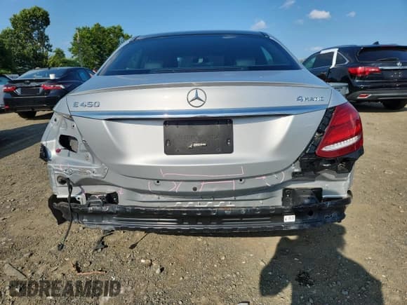 ✅ 2019 Mercedes-Benz E 450 • VIN: WDDZF6JB2KA492610 • Lot: 64541535. Wystawiony na Copart z przebiegiem 77 915 mil. Bezpłatny archiwum sprzedaży aukcyjnych z USA i szczegółowy raport historii pojazdu na DreamBid. Zdjęcie 6.