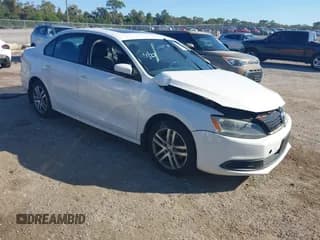 ✅ 2011 Volkswagen Jetta SE • VIN: 3VWDZ7AJ0BM321072 • Lot: 43705842. Wystawiony na IAAI z przebiegiem 153 740 mil. Bezpłatny archiwum sprzedaży aukcyjnych z USA i szczegółowy raport historii pojazdu na DreamBid. Zdjęcie 1.
