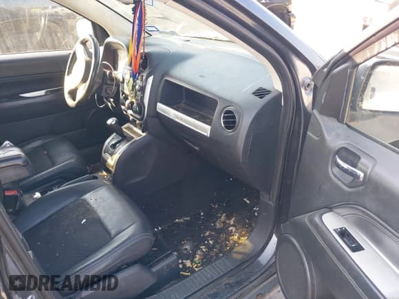 ✅ 2015 Jeep Compass High Altitude • VIN: 1C4NJDEBXFD217092 • Lot: 43237256. Listed on IAAI with 161,684 mi. Free auction sales archive from the USA and detailed vehicle history report at DreamBid. Image 5.