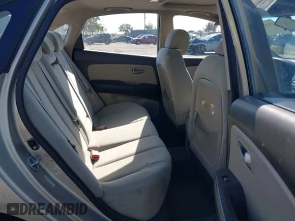 2008 Hyundai Elantra GLS z VIN KMHDU46D98U414370, wystawiony jako IAAI lot #43529704 z przebiegiem 153 821 mil mil oraz . Historia ofert i sprzedaży dostępna na DreamBid. Obrazek 8.