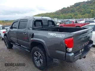 ✅ 2017 Toyota Tacoma TRD Off Road • VIN: 3TMCZ5ANXHM083407 • Лот: 43278310. Опубликован ранее на IAAI с пробегом 64 469 миль. Бесплатный доступ к архиву аукционных продаж из США и подробный отчёт об истории автомобиля на DreamBid. Изображение 3.