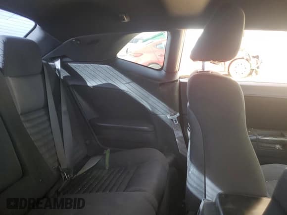 ✅ 2013 Dodge Challenger SXT • VIN: 2C3CDYAG3DH676024 • Lot: 81978724. Wystawiony na Copart z przebiegiem 106 925 mil. Bezpłatny archiwum sprzedaży aukcyjnych z USA i szczegółowy raport historii pojazdu na DreamBid. Zdjęcie 10.