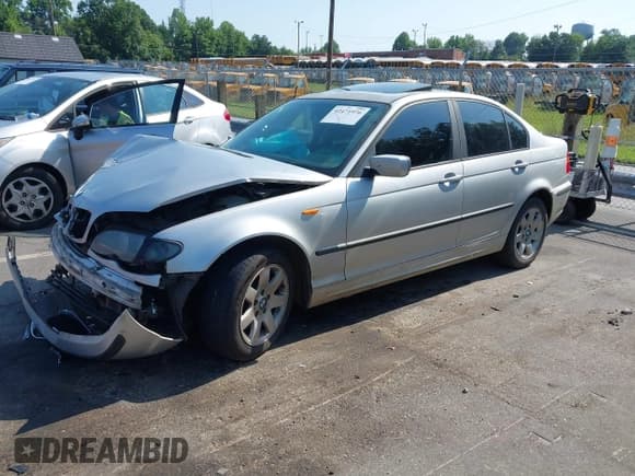 ✅ 2002 BMW 3 Series 325xi • VIN: WBAEU33442PH85336 • Лот: 42471976. Опубликован ранее на IAAI с пробегом 253 076 миль. Бесплатный доступ к архиву аукционных продаж из США и подробный отчёт об истории автомобиля на DreamBid. Изображение 2.