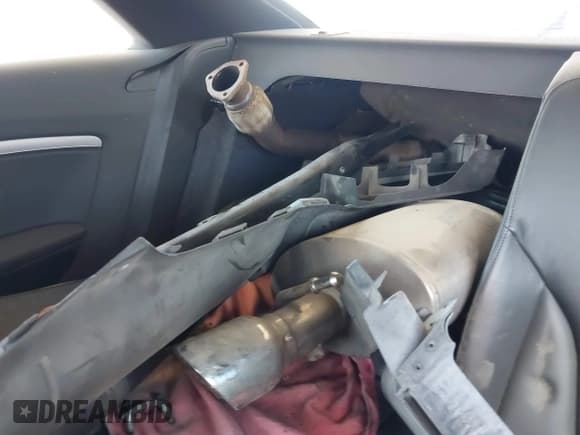 ✅ 2008 Audi S5 • VIN: WAURV78T28A010547 • Lot: 42686310. Wystawiony na IAAI z przebiegiem Nie podano. Bezpłatny archiwum sprzedaży aukcyjnych z USA i szczegółowy raport historii pojazdu na DreamBid. Zdjęcie 11.