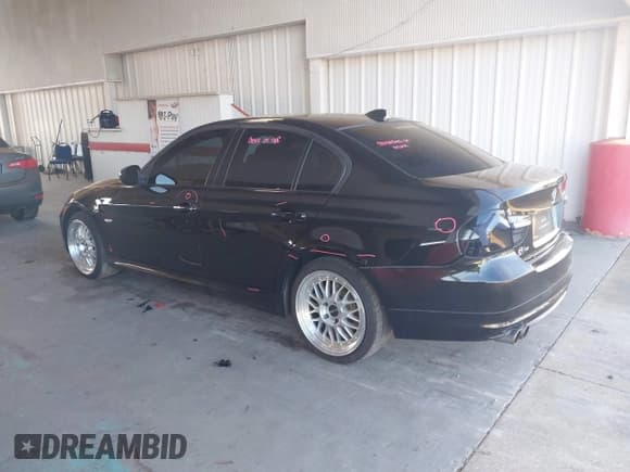 ✅ 2011 BMW 3 Series 328i • VIN: WBAPH7G52BNN06191 • Lot: 43665304. Listed on IAAI with 146,022 mi. Free auction sales archive from the USA and detailed vehicle history report at DreamBid. Image 3.