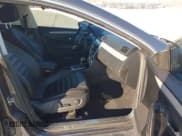 ✅ 2013 Volkswagen CC R-Line • VIN: WVWBN7AN8DE518928 • Lot: 43631672. Wystawiony na IAAI z przebiegiem 109 955 mil. Bezpłatny archiwum sprzedaży aukcyjnych z USA i szczegółowy raport historii pojazdu na DreamBid. Zdjęcie 5.