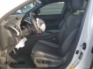 ✅ 2021 Lexus UX 250h F Sport • VIN: JTHR9JBH8M2046027 • Lot: 84347785. Wystawiony na Copart z przebiegiem 47 681 mil. Bezpłatny archiwum sprzedaży aukcyjnych z USA i szczegółowy raport historii pojazdu na DreamBid. Zdjęcie 7.