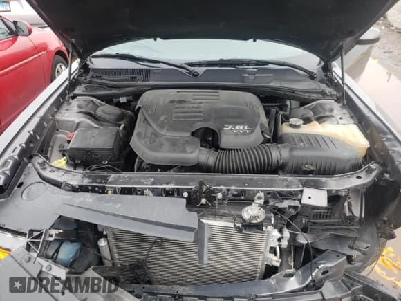 ✅ 2016 Dodge Challenger SXT Plus • VIN: 2C3CDZAG6GH290272 • Lot: 41057672. Wystawiony na Copart z przebiegiem 48 746 mil. Bezpłatny archiwum sprzedaży aukcyjnych z USA i szczegółowy raport historii pojazdu na DreamBid. Zdjęcie 7.