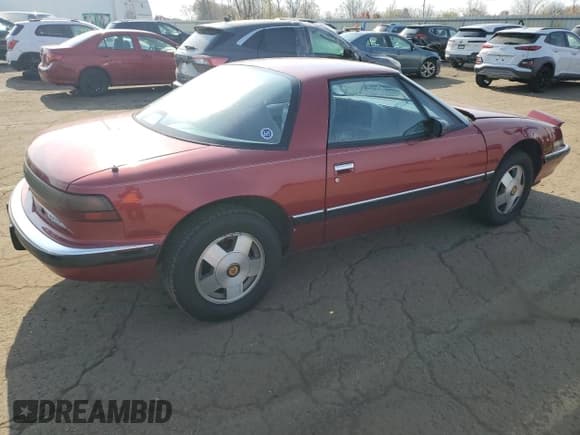 ✅ 1990 Buick Reatta • VIN: 1G4EC13C9LB902692 • Lot: 78522084. Wystawiony na Copart z przebiegiem 74 671 mil. Bezpłatny archiwum sprzedaży aukcyjnych z USA i szczegółowy raport historii pojazdu na DreamBid. Zdjęcie 3.