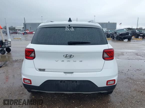 ✅ 2021 Hyundai Venue Denim • VIN: KMHRC8A30MU078522 • Лот: 41553384. Опубликован ранее на IAAI с пробегом 39 323 миль. Бесплатный доступ к архиву аукционных продаж из США и подробный отчёт об истории автомобиля на DreamBid. Изображение 17.