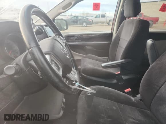 ✅ 2011 Dodge Grand Caravan Express • VIN: 2D4RN4DGXBR651638 • Lot: 91711505. Wystawiony na Copart z przebiegiem 272 191 mil. Bezpłatny archiwum sprzedaży aukcyjnych z USA i szczegółowy raport historii pojazdu na DreamBid. Zdjęcie 7.