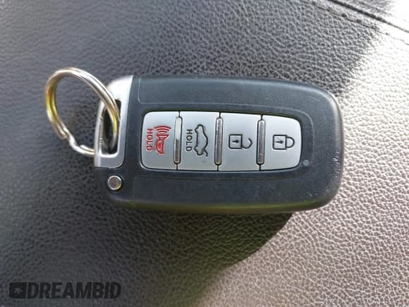 ✅ 2014 Hyundai Sonata Limited • VIN: KMHEC4A48EA115321 • Lot: 43383805. Wystawiony na IAAI z przebiegiem 130 892 mil. Bezpłatny archiwum sprzedaży aukcyjnych z USA i szczegółowy raport historii pojazdu na DreamBid. Zdjęcie 11.