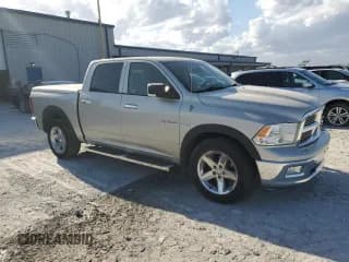 ✅ 2009 Dodge 1500 SLT • VIN: 1D3HV13T79J526463 • Lot: 47507665. Wystawiony na Copart z przebiegiem 203 006 mil. Bezpłatny archiwum sprzedaży aukcyjnych z USA i szczegółowy raport historii pojazdu na DreamBid. Zdjęcie 4.