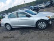 ✅ 2012 Honda Accord LX • VIN: 1HGCP2F35CA100536 • Lot: 43267227. Wystawiony na IAAI z przebiegiem 185 737 mil. Bezpłatny archiwum sprzedaży aukcyjnych z USA i szczegółowy raport historii pojazdu na DreamBid. Zdjęcie 13.