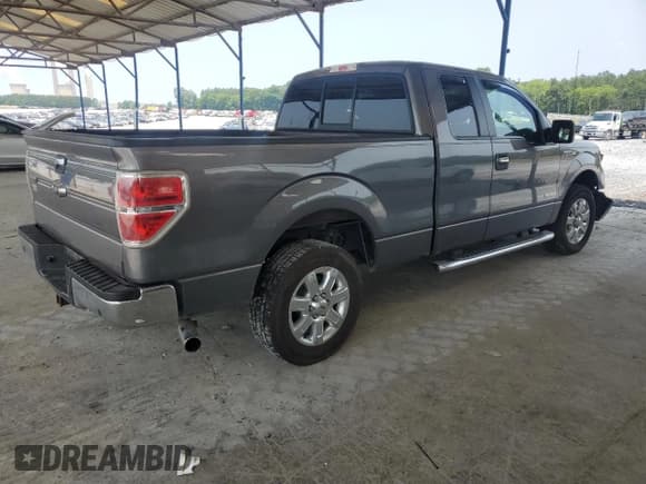 ✅ 2014 Ford F-150 XL • VIN: 1FTFX1CTXEKE61350 • Lot: 59221985. Wystawiony na Copart z przebiegiem 39 604 mil. Bezpłatny archiwum sprzedaży aukcyjnych z USA i szczegółowy raport historii pojazdu na DreamBid. Zdjęcie 3.