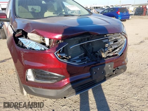 ✅ 2020 Ford Edge SEL • VIN: 2FMPK3J98LBB61900 • Lot: 43595532. Wystawiony na IAAI z przebiegiem 62 560 mil. Bezpłatny archiwum sprzedaży aukcyjnych z USA i szczegółowy raport historii pojazdu na DreamBid. Zdjęcie 12.