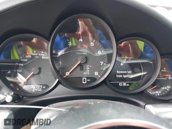 ✅ 2018 Porsche 911 Carrera • VIN: WP0AA2A92JS106143 • Лот: 42009215. Опубликован ранее на IAAI с пробегом 36 754 миль. Бесплатный доступ к архиву аукционных продаж из США и подробный отчёт об истории автомобиля на DreamBid. Изображение 7.