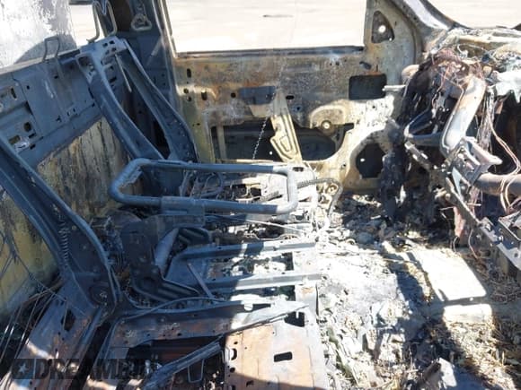 ✅ 2007 Chevrolet Silverado 2500HD 1LT • VIN: 1GCHC24K57E511749 • Лот: 42647121. Опубликован ранее на IAAI с пробегом Не указан. Бесплатный доступ к архиву аукционных продаж из США и подробный отчёт об истории автомобиля на DreamBid. Изображение 5.