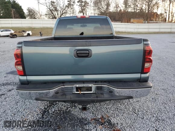 ✅ 2006 Chevrolet Silverado 1500 LS • VIN: 1GCEC19X56Z146238 • Лот: 80310973. Опубликован ранее на Copart с пробегом Не указан. Бесплатный доступ к архиву аукционных продаж из США и подробный отчёт об истории автомобиля на DreamBid. Изображение 6.