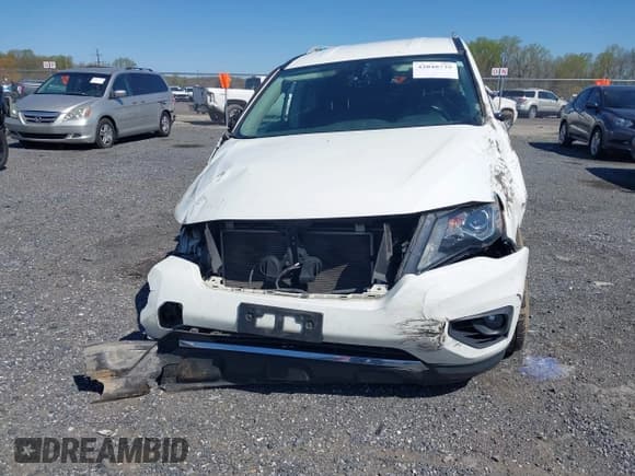 ✅ 2019 Nissan Pathfinder S • VIN: 5N1DR2MM4KC638264 • Lot: 42048739. Listed on IAAI with 106,373 mi. Free auction sales archive from the USA and detailed vehicle history report at DreamBid. Image 12.
