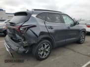 ✅ 2022 Kia Seltos EX • VIN: KNDERCAA8N7270032 • Lot: 84437885. Listed on Copart with 41,089 mi. Free auction sales archive from the USA and detailed vehicle history report at DreamBid. Image 3.