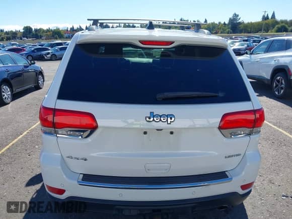 2018 Jeep Grand Cherokee Sterling z VIN 1C4RJFBGXJC267146, wystawiony jako IAAI lot #43411533 z przebiegiem 58 843 mil mil oraz . Historia ofert i sprzedaży dostępna na DreamBid. Obrazek 16.