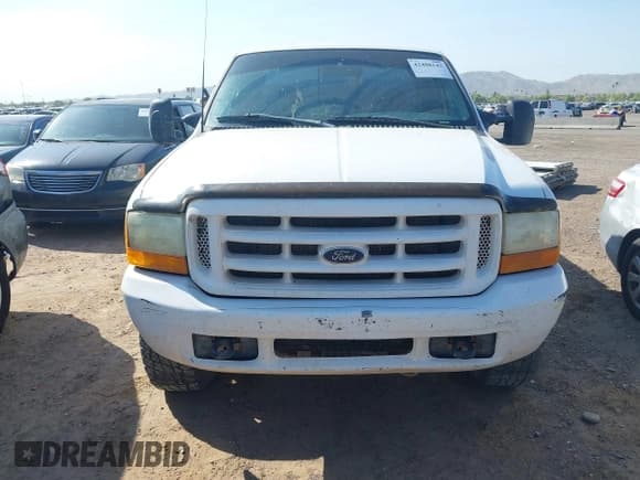 ✅ 1999 Ford F-250 XL • VIN: 1FTNX21L0XEC71028 • Lot: 42488142. Listed on IAAI with 262,237 mi. Free auction sales archive from the USA and detailed vehicle history report at DreamBid. Image 6.