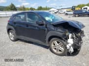 ✅ 2021 Hyundai Kona SE • VIN: KM8K12AA8MU665683 • Лот: 70135324. Опубликован ранее на Copart с пробегом Не указан. Бесплатный доступ к архиву аукционных продаж из США и подробный отчёт об истории автомобиля на DreamBid. Изображение 4.