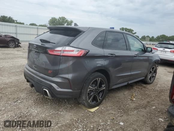 ✅ 2022 Ford Edge ST • VIN: 2FMPK4AP7NBA10876 • Lot: 65422395. Wystawiony na Copart z przebiegiem 9 363 mil. Bezpłatny archiwum sprzedaży aukcyjnych z USA i szczegółowy raport historii pojazdu na DreamBid. Zdjęcie 3.